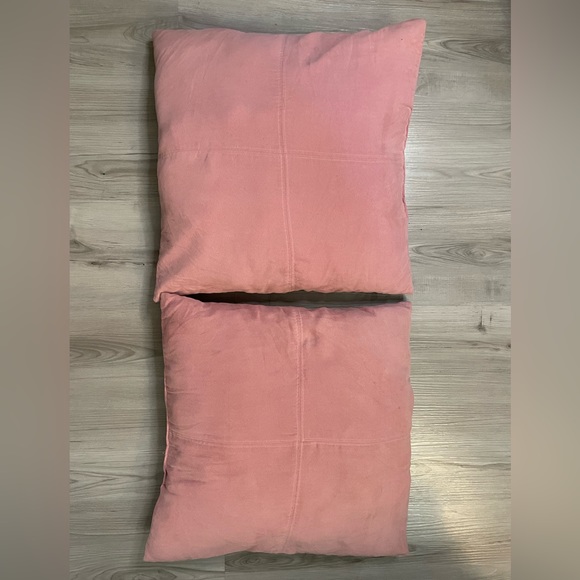 2 Pink Decor Pillows - Picture 1 of 2
